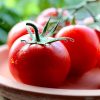 fresh-tomatoes-with-drops-of-water